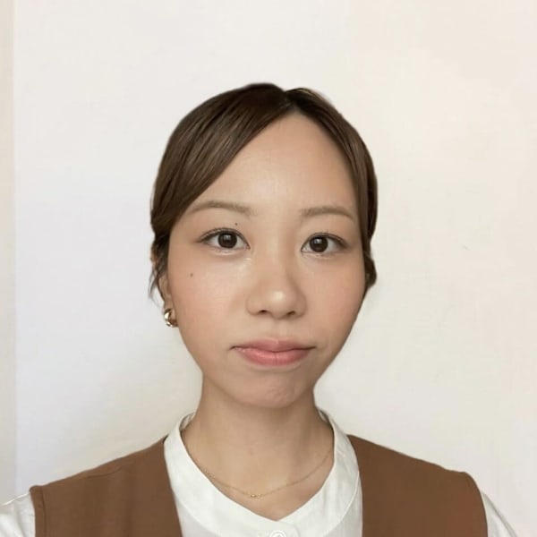 S-TREE BEAUTY&NAIL【エスツリービューティーアンドネイル】のスタッフ紹介。ツトウ サユノ