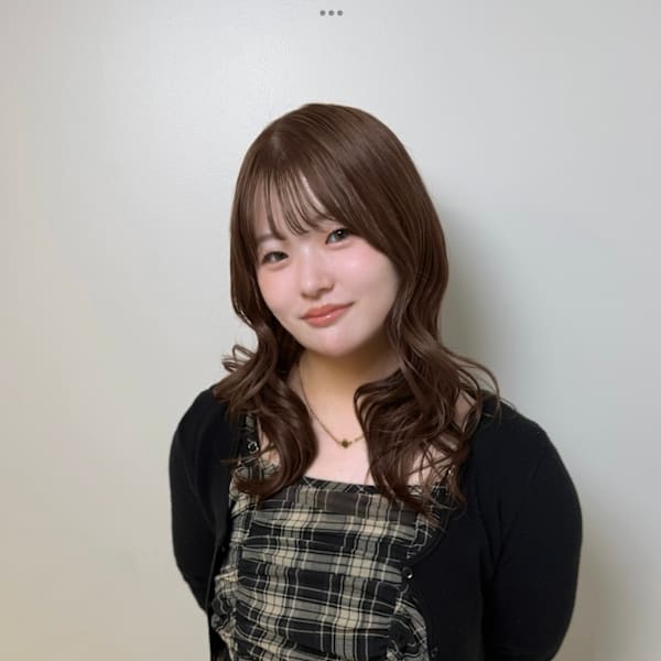 Ash 桜木町店【アッシュサクラギチョウテン】のスタッフ紹介。関内好実