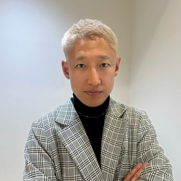 Ash 桜木町店【アッシュサクラギチョウテン】のスタッフ紹介。小柳 優