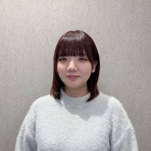 Ash 高津店【アッシュタカツテン】のスタッフ紹介。甲斐 萌絵