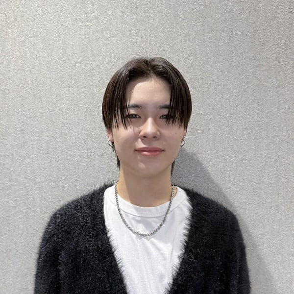 Ash 高津店【アッシュタカツテン】のスタッフ紹介。桶川 孝樹