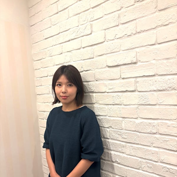 プリズムヘアーデザイン【プリズム】のスタッフ紹介。島貫 裕奈