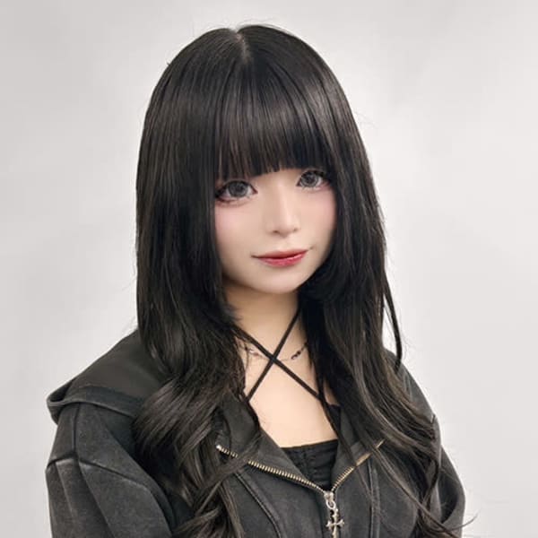 BELLE GROW ALPHA HAIR&NAIL【ベルグローアルファヘアアンドネイル】のスタッフ紹介。MIYU