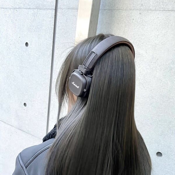 韓国顔まわりレイヤーカットグレージュオリーブベージュブラウン|Dijon 髪質改善×ダブルカラー×縮毛矯正 渋谷 原宿 表参道【ディジョン】