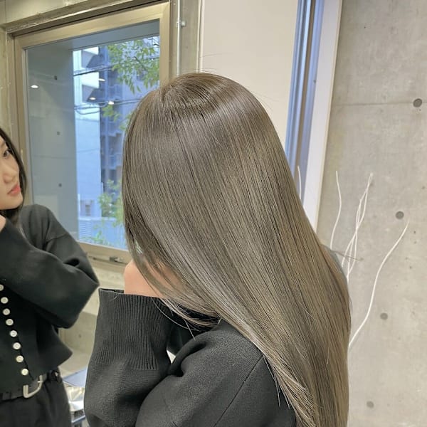 韓国顔まわりレイヤーカットグレージュオリーブベージュブラウン|Dijon 髪質改善×ダブルカラー×縮毛矯正 渋谷 原宿 表参道【ディジョン】