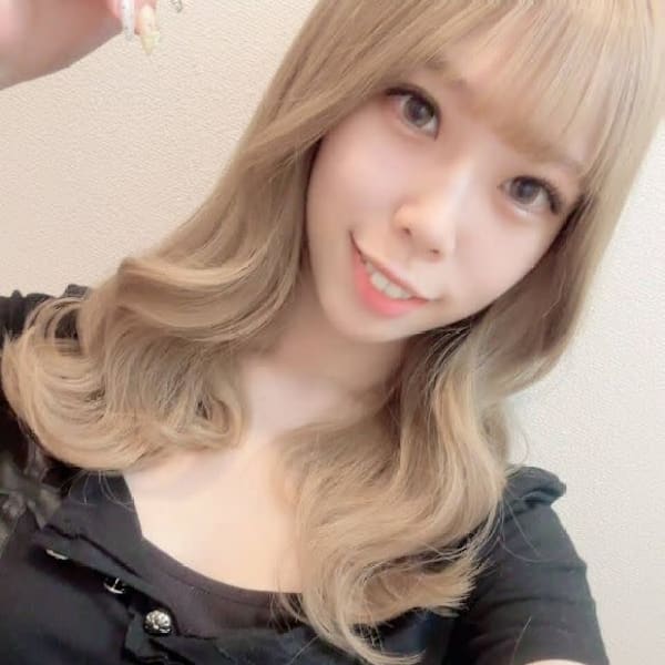 Peche Bloom 大阪梅田[パラジェル/フィルイン/マグネット/ジェルネイル]【ペッシュブルーム オオサカウメダ パラジェル フィルイン マグネット ジェルネイル】のスタッフ紹介。タケモト 