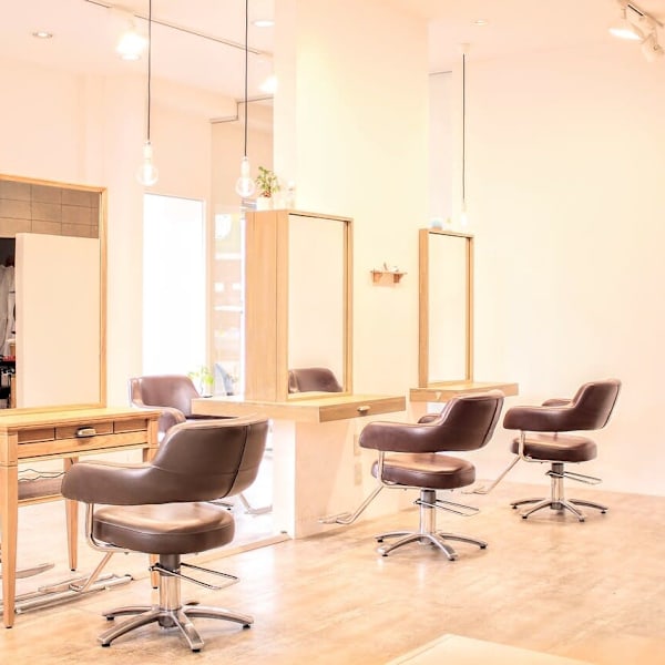 Mars enak hair【マーズ エナック ヘアー】のスタッフ紹介。田口 麻衣