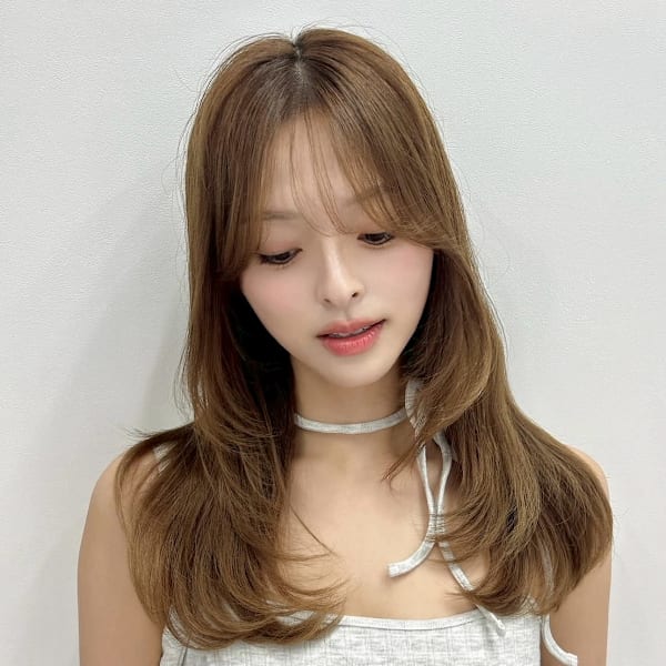韓国風/セミロング/顔周りカット/くびれヘア/透明感カラー