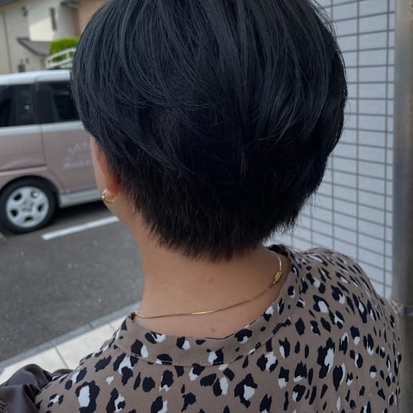 ターコイズブルー ショート