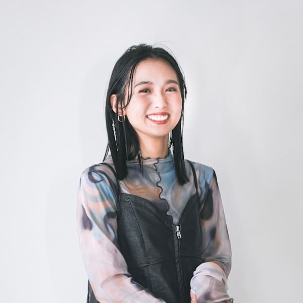 柴崎 春菜 HARUNA|Dijon 髪質改善×縮毛矯正×りんご幹細胞トリートメント 自由ヶ丘