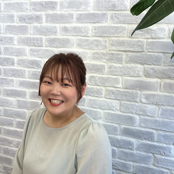 BOTAN木更津店【ボタン キサラヅテン】のスタッフ紹介。白井 美穂