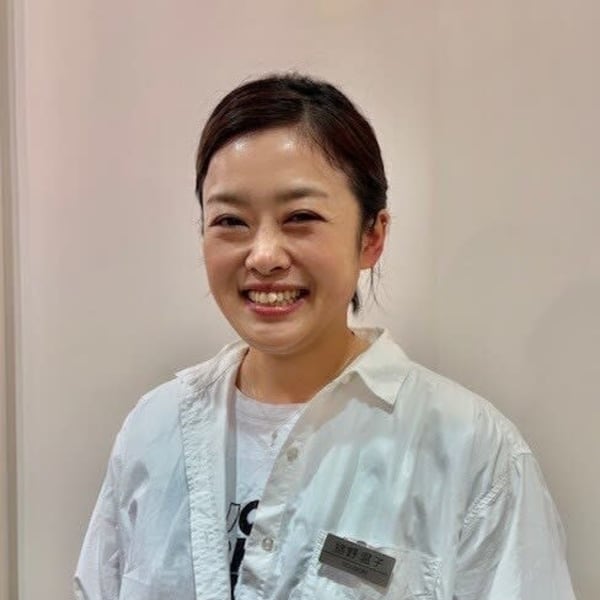 SESSION PAGO!【セッション パーゴ】のスタッフ紹介。猪野 温子