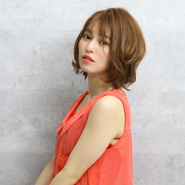 くびれボブ/外ハネ/骨格補正