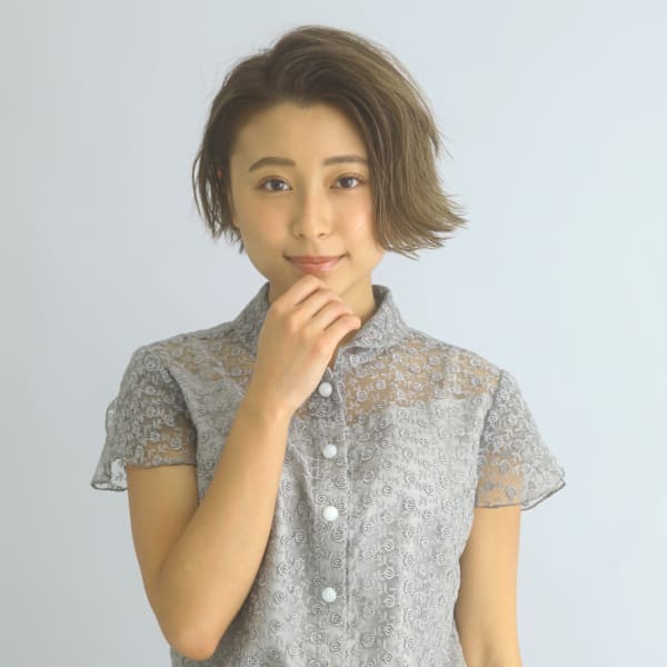 透明感ショートボブ/外ハネボブ