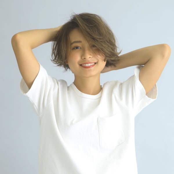 透明感ショートボブ/外ハネボブ