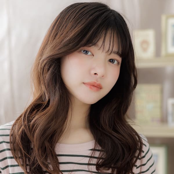 大人かわいい韓国風巻きガーリーロング　オリーブグリーン|COVER HAIR bliss【カバーヘア ブリス】大宮/大宮西口店