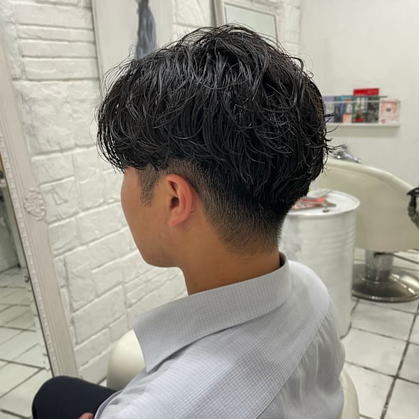 ビジネスにも◎スッキリと動かすシャドウパーマ|NeF