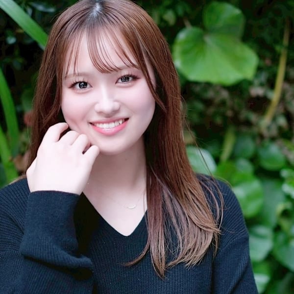 est-r. 福岡博多口店 Eye & Nail【エストアール フクオカハカタグチテン アイ アンド ネイル】のスタッフ紹介。タカサキ ミウ