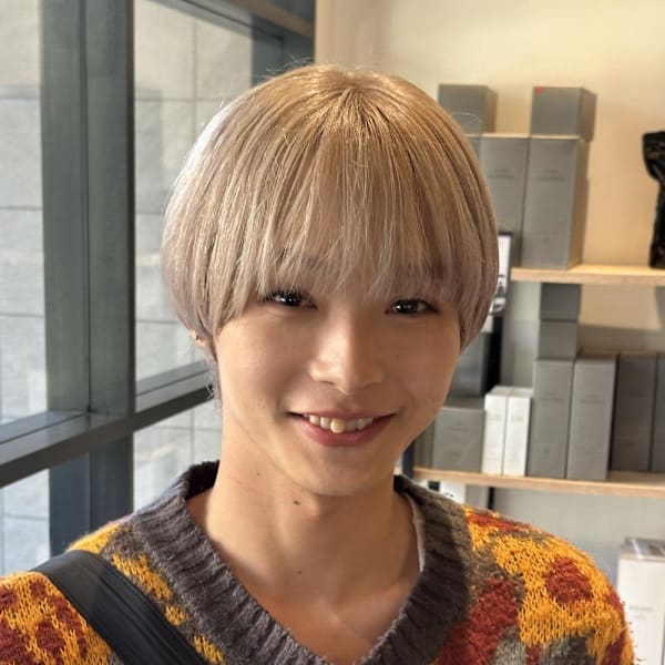 ホワイトベージュ|半個室型美容室 Sourire 東比恵店