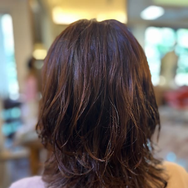 ミディアムレイヤー パーマスタイル