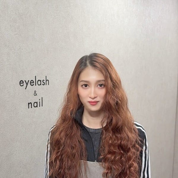 eyelash&nail salon LABEL【アイラッシュ アンド ネイルサロン ラベル】のスタッフ紹介。ハルヒ