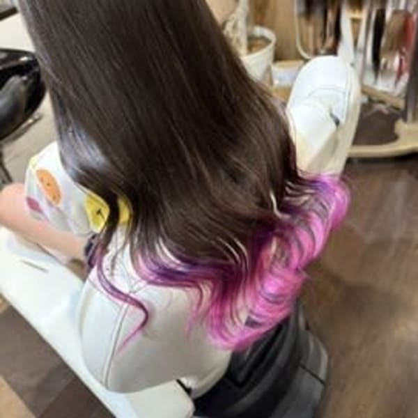 【専門店】ブリーチなしで黒髪毛先インナーピンクカラースタイル