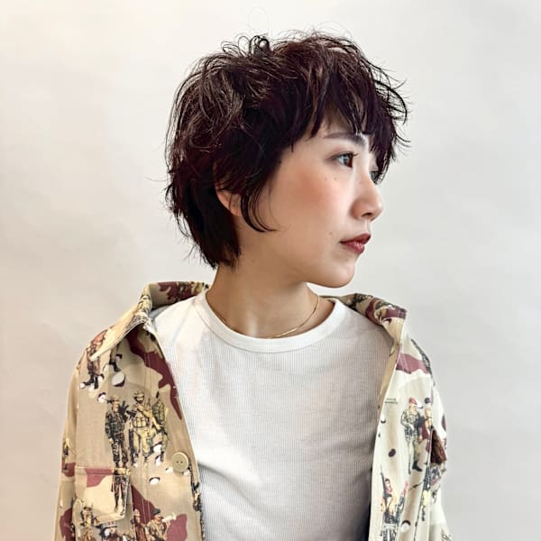 【直毛さんでも◎】クセ毛風パーマのショートウルフスタイル