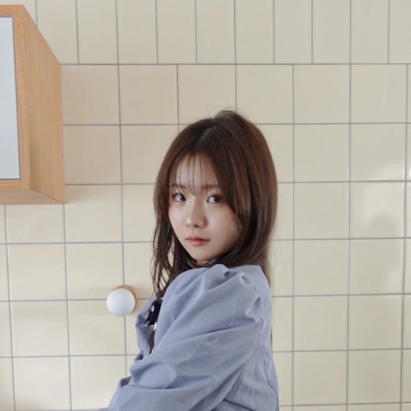 透明感ベージュ