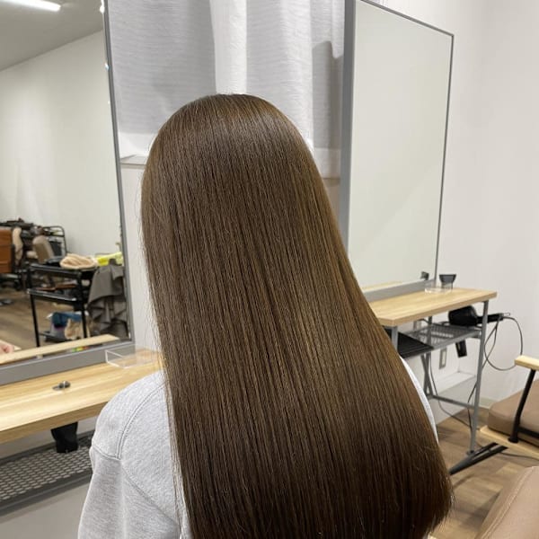 オリーブベージュ|YUCCA elua 武庫之荘南口