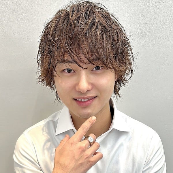 PLATINA【プラチナ】【プラチナ】のスタッフ紹介。山菅 光明