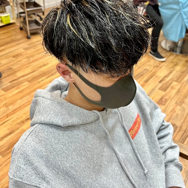 ナチュラルツイストパーマハイライト