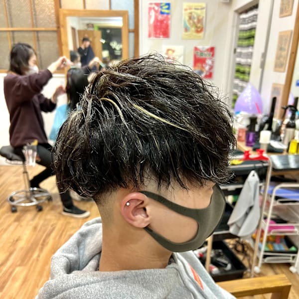 ナチュラルツイストパーマハイライト