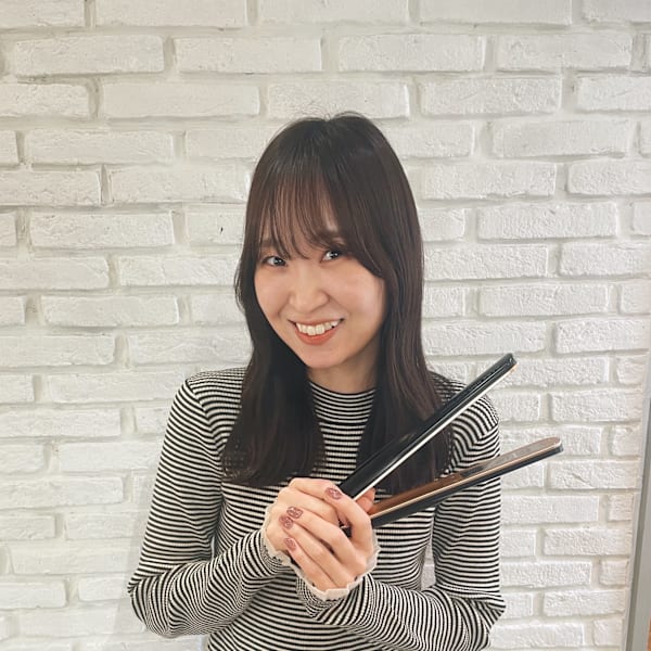 newi hau’oli 札幌駅前店【ネウィ ハウオリサッポロエキマエテン】のスタッフ紹介。古林 和花