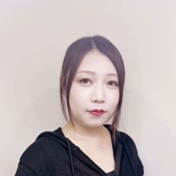 アイブロウ眉毛サロン Mond 新宿三丁目店【まゆげ専門店】【アイブロウマユゲサロン モンド シンジュクサンチョウメテン】のスタッフ紹介。チヨ