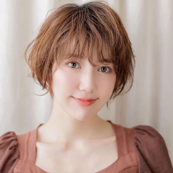 大人美人抜け感フェザーショート小顔マッシュパーマ30代40代