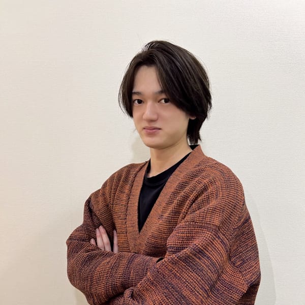 New-Line【ニューライン】のスタッフ紹介。清水　凜生