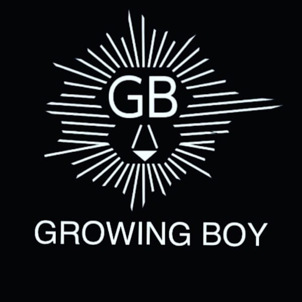GROWING BOY【グローイング ボーイ】【グローイング ボーイ】のスタッフ紹介。中出 善哉
