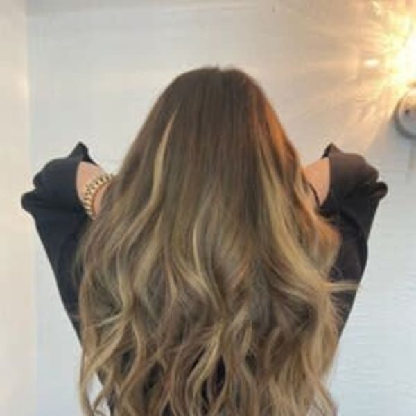 【専門店】大人可愛い艶感ハイライトバレイヤージュ6Dエクステ