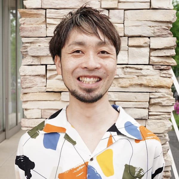 VISAGE kitasenjyu【ヴィサージュ キタセンジュ】のスタッフ紹介。小島慎吾 （北千住）