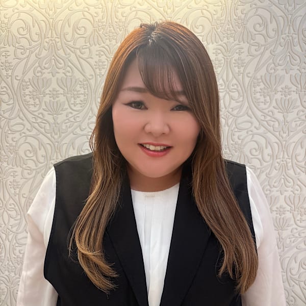 Queens’s gate RITZ店～クイーンズゲート～【クイーンズゲート リッツテン】のスタッフ紹介。佐野さちえ