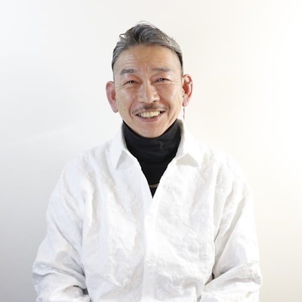 クロードモネ H2O・ AVEDA 東京ビルTOKIA店【クロードモネエイチツーオーアヴェダ トウキョウビルトキアテン】のスタッフ紹介。Tashiro Kazuhiko