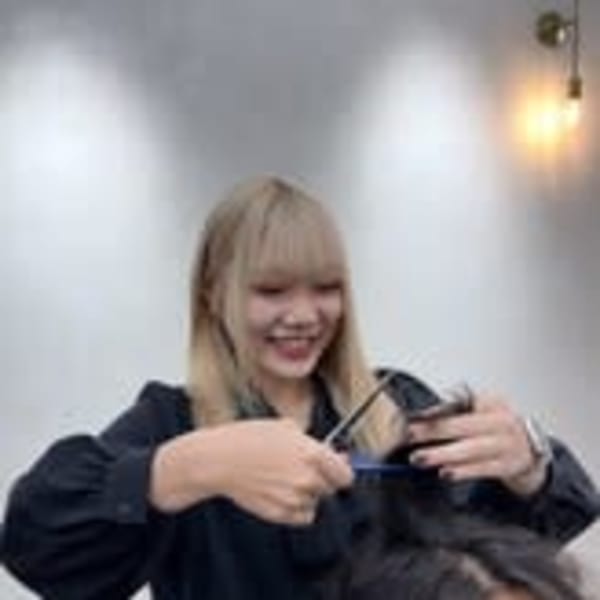 美容室 FINE 小岩店【ファイン】【ビヨウシツ ファイン コイワテン】のスタッフ紹介。土井 [小岩]