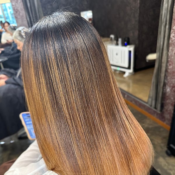 ブリーチ毛でも叶う💖しっとりまとまるツヤ髪ストレート♪|Arglarte