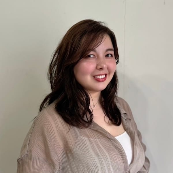 newi belsia 名駅【ネウィ ベルシア メイエキ】のスタッフ紹介。dany