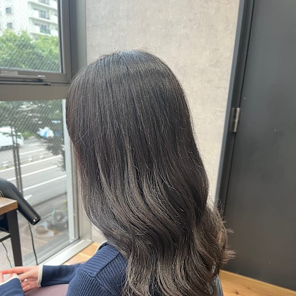 ミディアム グレージュカラー