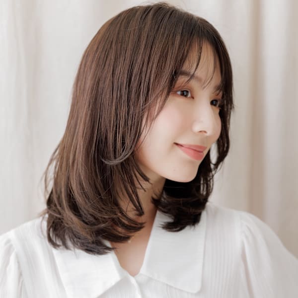 チャコールグレーバタフライカット顔周りレイヤー30代40代|COVER HAIR bliss【カバーヘア ブリス】戸田公園/戸田公園西口店