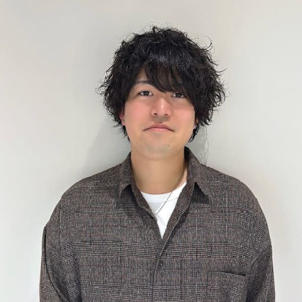 全席個室美容室 Zina 千葉 髪質改善&トリートメント【ジーナチバ カミシツカイゼンアンドトリートメント】のスタッフ紹介。ハセガワ