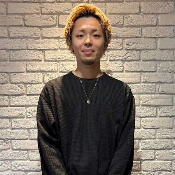 【全席半個室サロン】Natural 広島店【ナチュラル ヒロシマテン】のスタッフ紹介。加藤　響祈