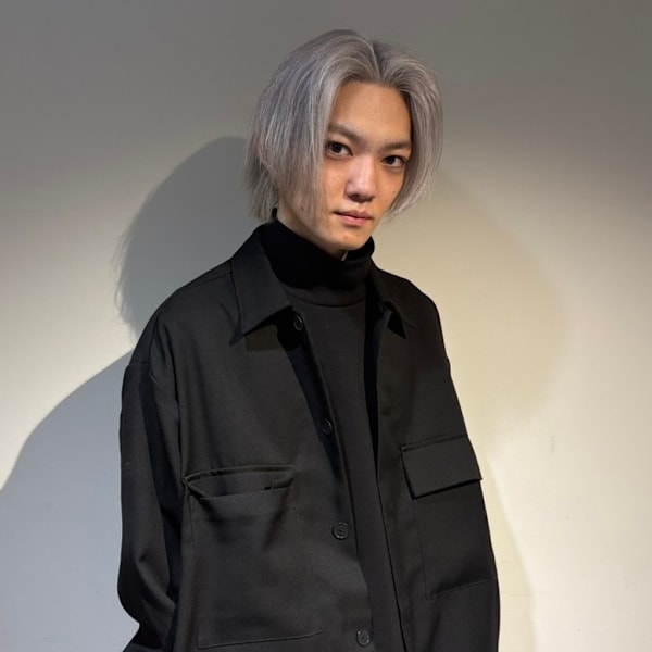 【全席半個室サロン】Natural 池袋店【ナチュラル イケブクロテン】のスタッフ紹介。相原 拓歩