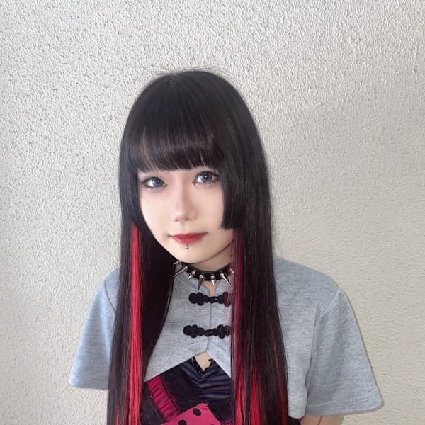 韓国系BIZEカラーエクステ梅田【カンコクケイビゼ カラーエクステウメダ】のスタッフ紹介。RYOKA